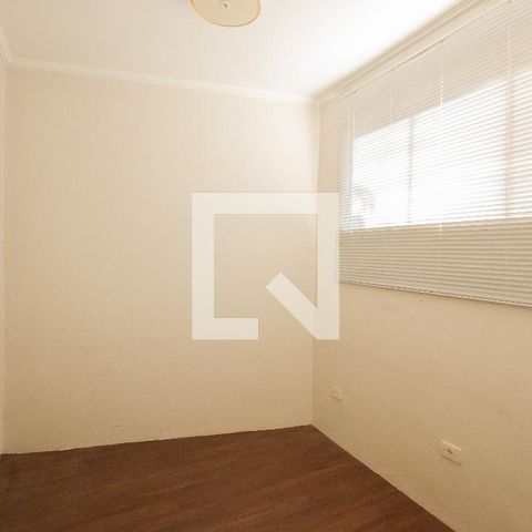 Casa à venda com 350m², 3 quartos e 2 vagas Casa à venda com 350m², 3 quartos e 2 vagasCloset do quarto 2