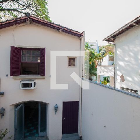 Casa à venda com 350m², 3 quartos e 2 vagas Casa à venda com 350m², 3 quartos e 2 vagasVista da Suíte