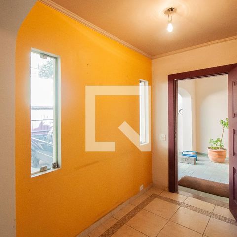 Casa à venda com 350m², 3 quartos e 2 vagas Casa à venda com 350m², 3 quartos e 2 vagasHall de entrada