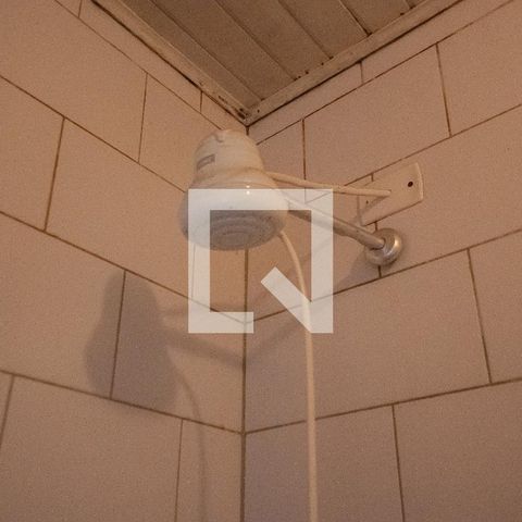 Casa à venda com 350m², 3 quartos e 2 vagas Casa à venda com 350m², 3 quartos e 2 vagasBanheiro de serviço