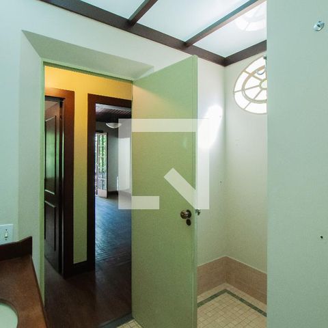 Casa à venda com 350m², 3 quartos e 2 vagas Casa à venda com 350m², 3 quartos e 2 vagasBanheiro dos quartos 1 e 2