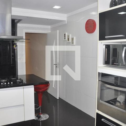Casa para alugar com 250m², 3 quartos e 5 vagasCozinha
