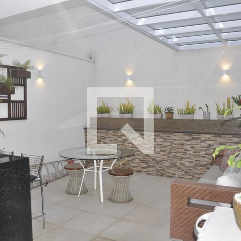 Casa para alugar com 250m², 3 quartos e 5 vagasÁrea Externa