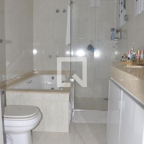 Casa para alugar com 250m², 3 quartos e 5 vagasBanheiro do Quarto 1