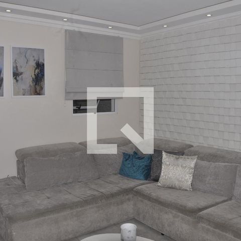 Casa para alugar com 250m², 3 quartos e 5 vagasSala