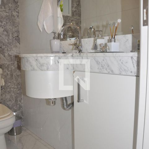 Casa para alugar com 250m², 3 quartos e 5 vagasLavabo