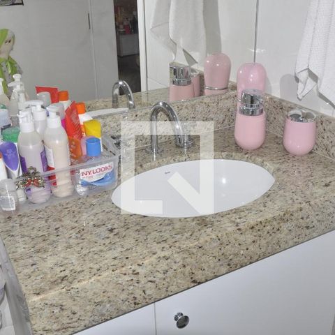 Casa para alugar com 250m², 3 quartos e 5 vagasBanheiro do Quarto 2