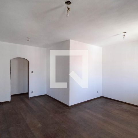Casa à venda com 220m², 3 quartos e 3 vagasSala 1