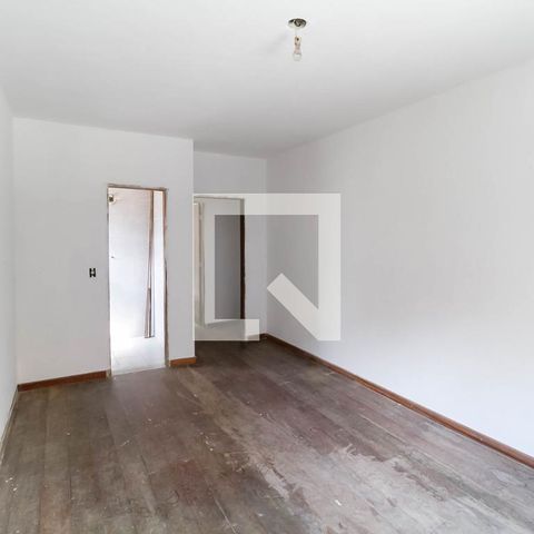Casa à venda com 220m², 3 quartos e 3 vagasSuíte 