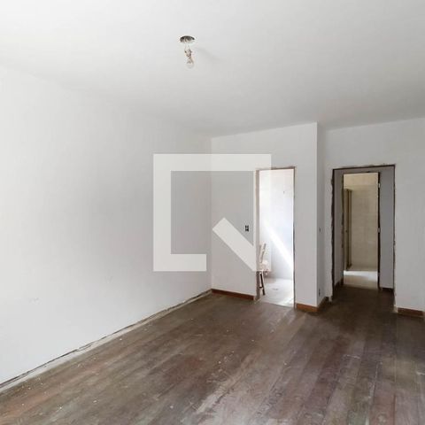 Casa à venda com 220m², 3 quartos e 3 vagasSuíte 