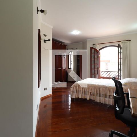 Casa para alugar com 218m², 3 quartos e 3 vagasQuarto 3
