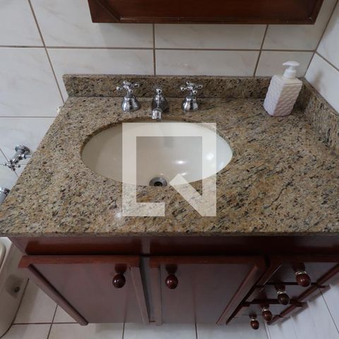 Casa para alugar com 218m², 3 quartos e 3 vagasBanheiro 2