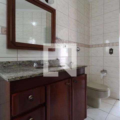 Casa para alugar com 218m², 3 quartos e 3 vagasBanheiro 3