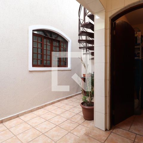 Casa para alugar com 218m², 3 quartos e 3 vagasQuarto de Serviço