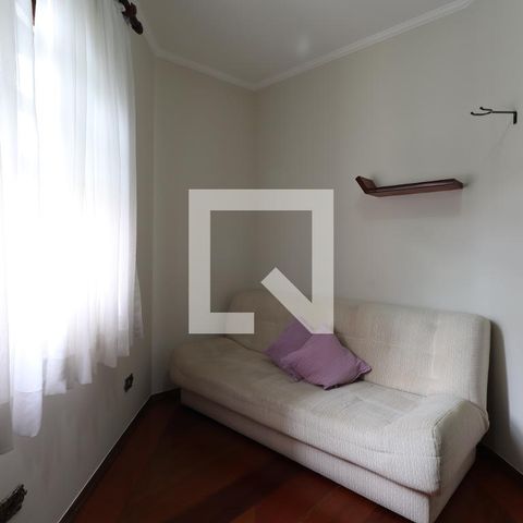 Casa para alugar com 218m², 3 quartos e 3 vagasQuarto