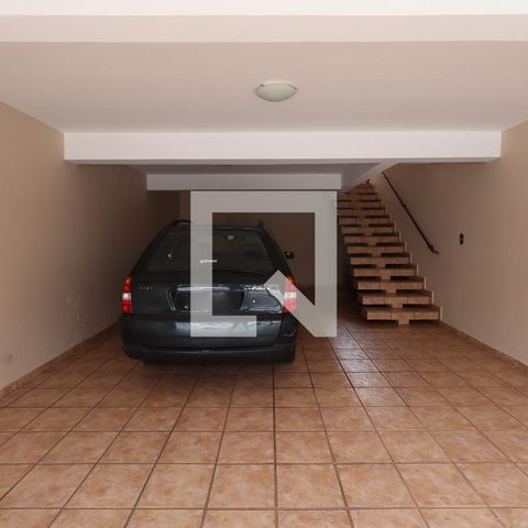 Casa para alugar com 218m², 3 quartos e 3 vagas Casa para alugar com 218m², 3 quartos e 3 vagasGaragem