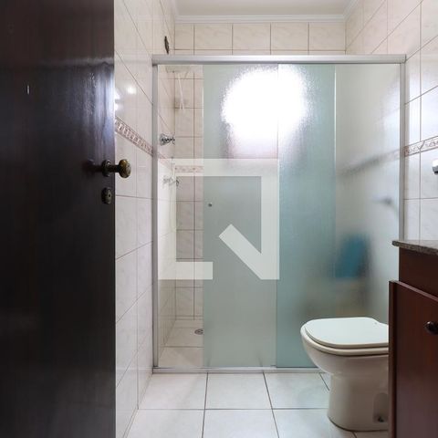 Casa para alugar com 218m², 3 quartos e 3 vagasBanheiro 2