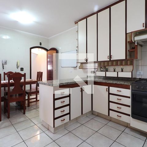 Casa para alugar com 218m², 3 quartos e 3 vagasCozinha