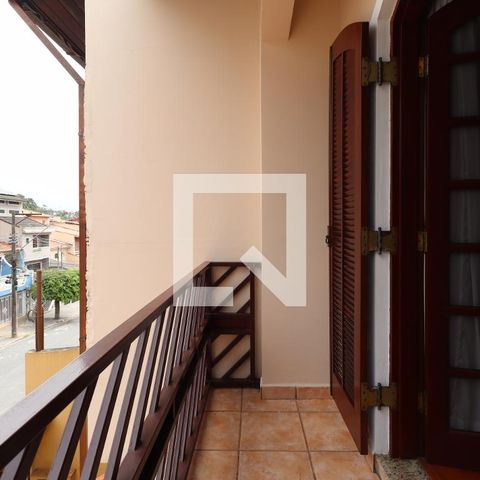 Casa para alugar com 218m², 3 quartos e 3 vagasVaranda