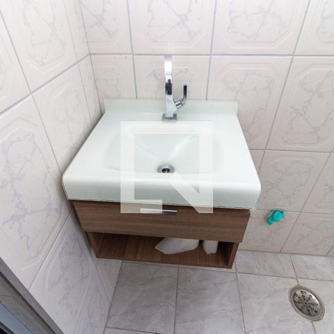 Apartamento à venda com 76m², 3 quartos e sem vagaBanheiro - torneira
