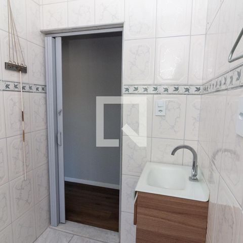 Apartamento à venda com 76m², 3 quartos e sem vagaBanheiro e área de serviço