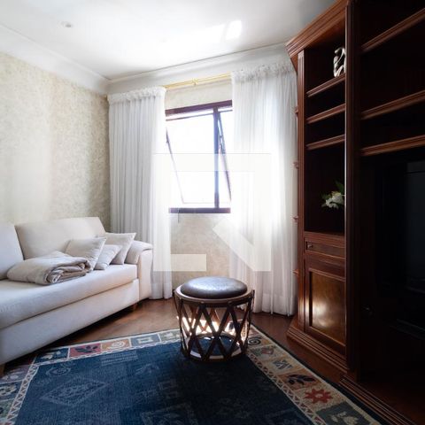 Casa à venda com 331m², 4 quartos e 4 vagasSala 2