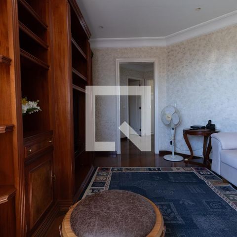 Casa à venda com 331m², 4 quartos e 4 vagasSala 2