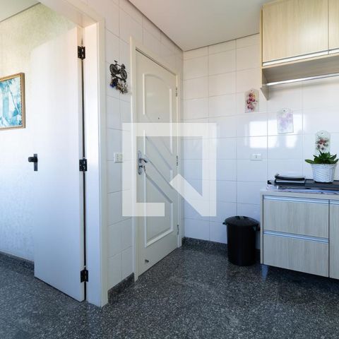 Casa à venda com 331m², 4 quartos e 4 vagasCozinha