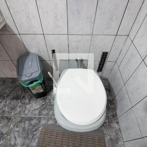 Casa à venda com 250m², 5 quartos e 3 vagasBanheiro da Suíte 1