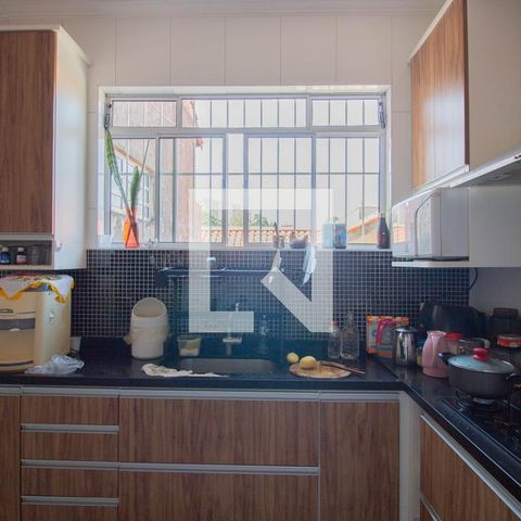 Casa à venda com 250m², 5 quartos e 3 vagasCozinha