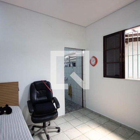 Casa à venda com 250m², 5 quartos e 3 vagasSuíte 1