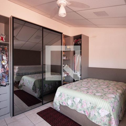 Casa à venda com 250m², 5 quartos e 3 vagasQuarto 3