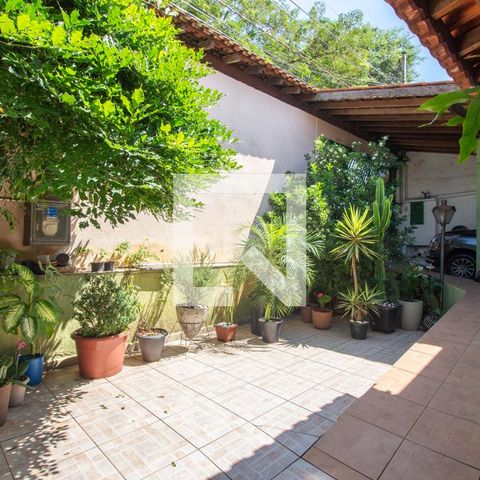 Casa à venda com 250m², 5 quartos e 3 vagasÁrea Externa