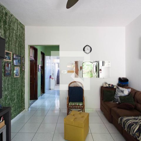 Casa à venda com 250m², 5 quartos e 3 vagasSala