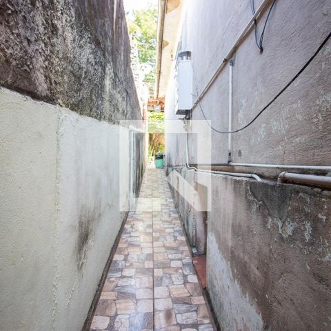 Casa à venda com 250m², 5 quartos e 3 vagasCorredor