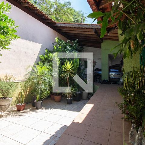 Casa à venda com 250m², 5 quartos e 3 vagasÁrea Externa