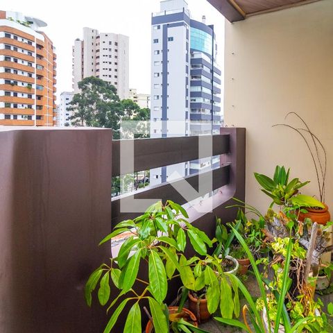 Apartamento à venda com 238m², 4 quartos e 4 vagasSacada