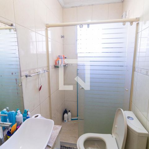Casa à venda com 70m², 3 quartos e 3 vagasBanheiro 2