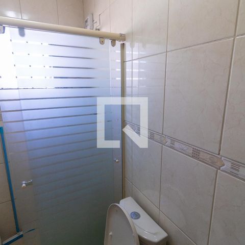 Casa à venda com 70m², 3 quartos e 3 vagasBanheiro 2