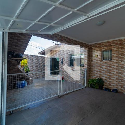 Casa à venda com 70m², 3 quartos e 3 vagasGaragem