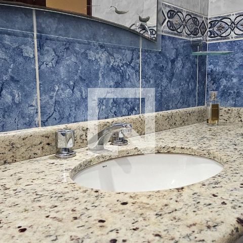 Casa para alugar com 250m², 4 quartos e 4 vagasBanheiro 1