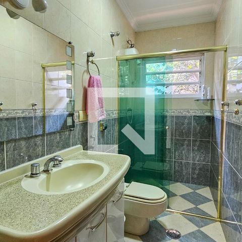 Casa para alugar com 250m², 4 quartos e 4 vagasBanheiro da Suíte