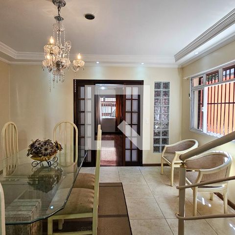 Casa para alugar com 250m², 4 quartos e 4 vagasSala de Estar