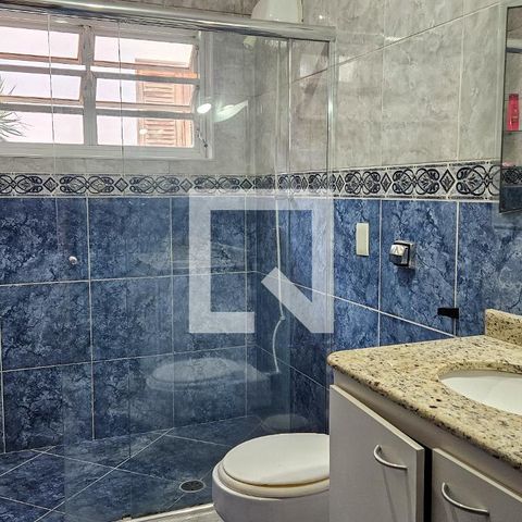 Casa para alugar com 250m², 4 quartos e 4 vagasBanheiro 1