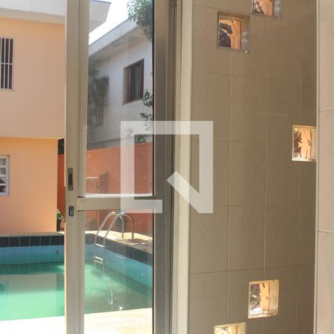 Casa para alugar com 250m², 4 quartos e 4 vagasÁrea de Serviço