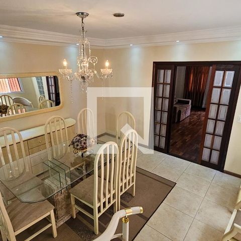 Casa para alugar com 250m², 4 quartos e 4 vagasSala de Estar