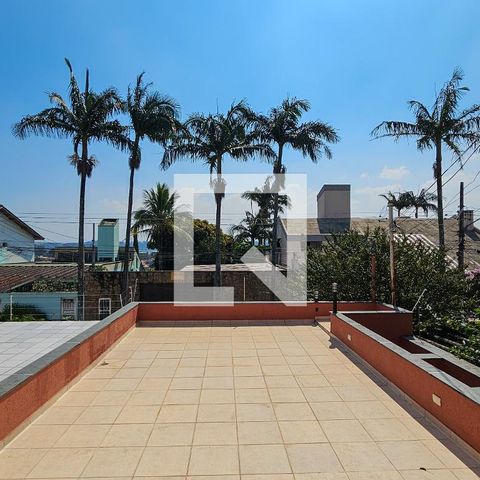 Casa para alugar com 250m², 4 quartos e 4 vagasVaranda