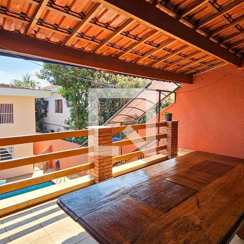 Casa para alugar com 250m², 4 quartos e 4 vagasChurrasqueira