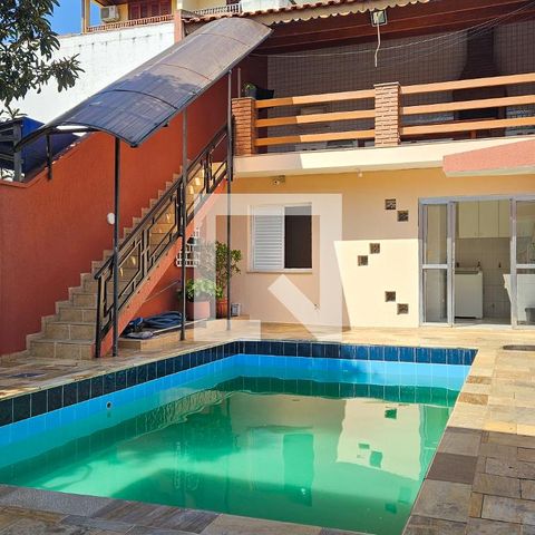 Casa para alugar com 250m², 4 quartos e 4 vagasPiscina