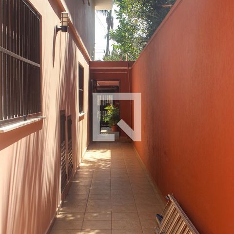 Casa para alugar com 250m², 4 quartos e 4 vagasCorredorCorredor